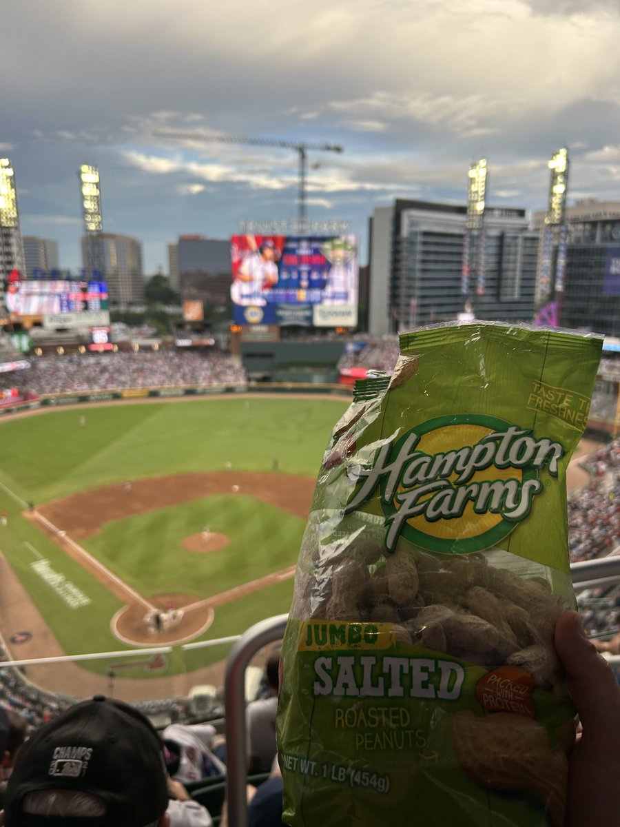 phitter72's tweet image. It’s a triple in the heart of peanut country.
Let’s go @Braves!