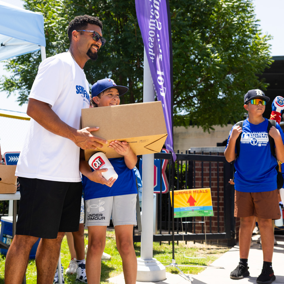 Texas Rangers Baseball Foundation (@rangerscare) on Twitter photo The Semien family sponsors a weekly summer food distribution program at the <a href="/RangersYA/">Texas Rangers Youth Academy</a>, benefitting Rangers Youth Academy families!
This initiative provides boxes of fresh produce from Food for the Soul to support the positive nutrition of athletes training to improve their The Semien family sponsors a weekly summer food distribution program at the <a href="/RangersYA/">Texas Rangers Youth Academy</a>, benefitting Rangers Youth Academy families!
This initiative provides boxes of fresh produce from Food for the Soul to support the positive nutrition of athletes training to improve their