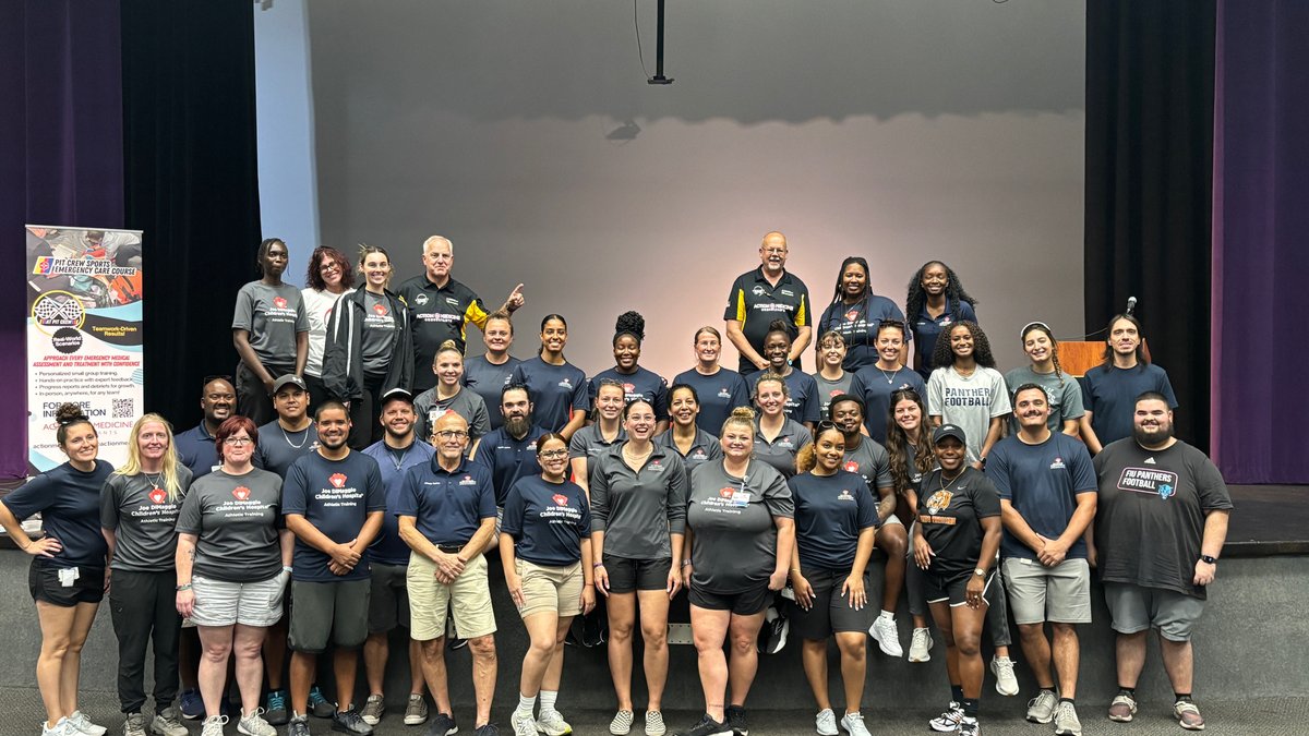 ActionMedCo's tweet image. Thank you @JDCHospital in Hollywood, FL for hosting us today for Exertional Heat Illness Management training!
🚑🔥 40 Athletic Trainers trained in real-time CRT insertion with standardized patients + hands-on scenario training. Confidence + Competence = #PitCrewSportsEmCare