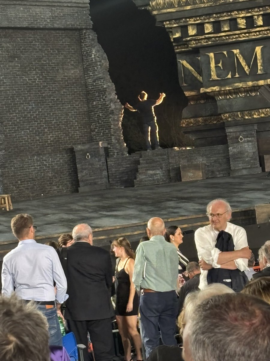 AULaw24's tweet image. Saw Tosca at Torre del Lago.
An astounding performance featuring Alexandra Kurzak as Floria Tosca and Roberto Alagna as Mario Cavaradossi. Kurzak is one the top 10 living sopranos. Alagna is one of the top 3 tenors. Astounding performances, *incredible sets* and killer seats.…