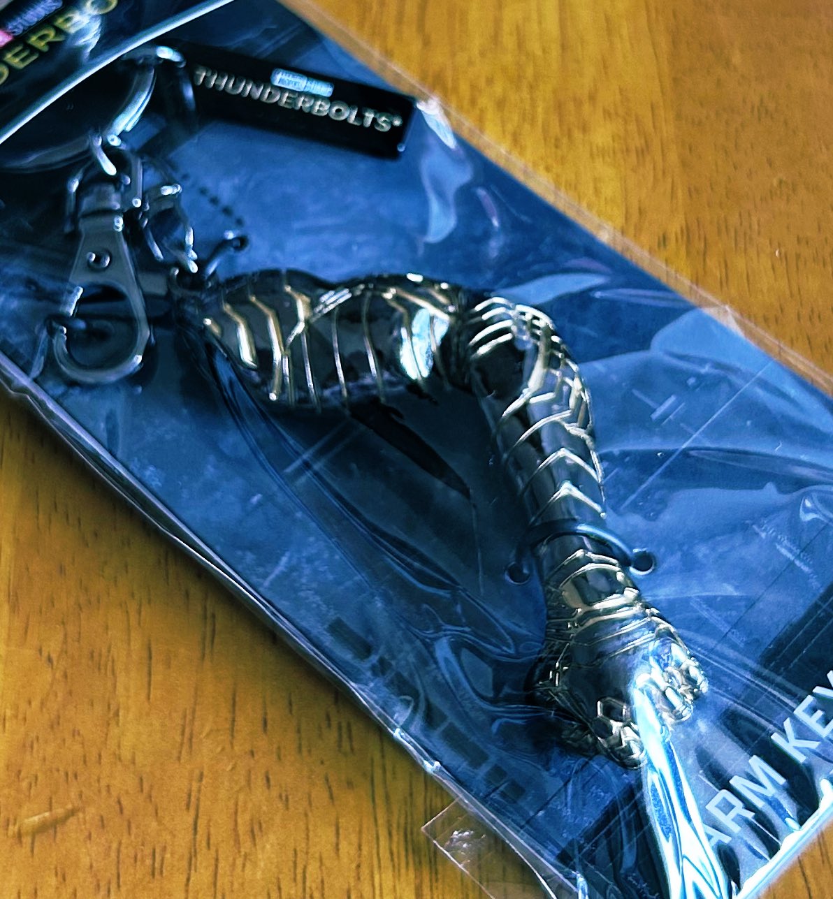 バッキー アームキーホルダー 新品未開封品 劇場版 サンダーボルツ* バッキー アーム