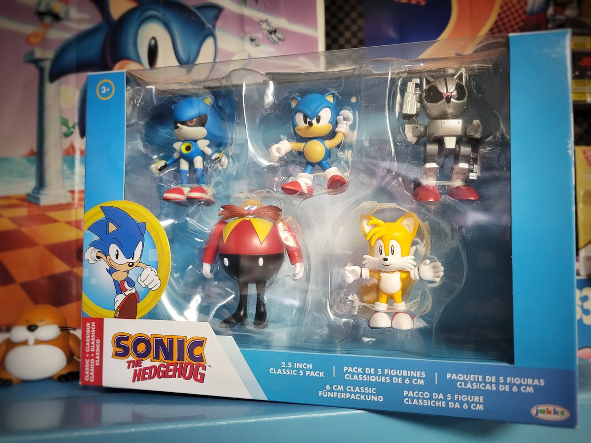 SwellAlexander's tweet image. I would&apos;ve cried tears of joy if I got this figure pack in particular 30 years ago. This is gonna be some kid&apos;s first set of Sonic toys ever, and that&apos;s just so awesome 🥲
