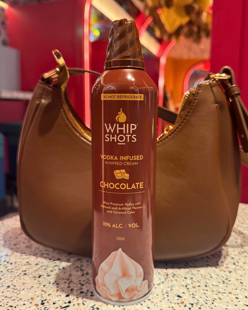 Whip_Shots's tweet image. Just the essentials. 👜🍫
What’s everyone’s plan this weekend—and more importantly, what are we sippin’ on?
#whipshots #chocolatewhipshots #fridaynightvibes #justtheessentials #weekendmood #cardib #nightoutready #vodkawhippedcream #sipszn #sweetandspiked