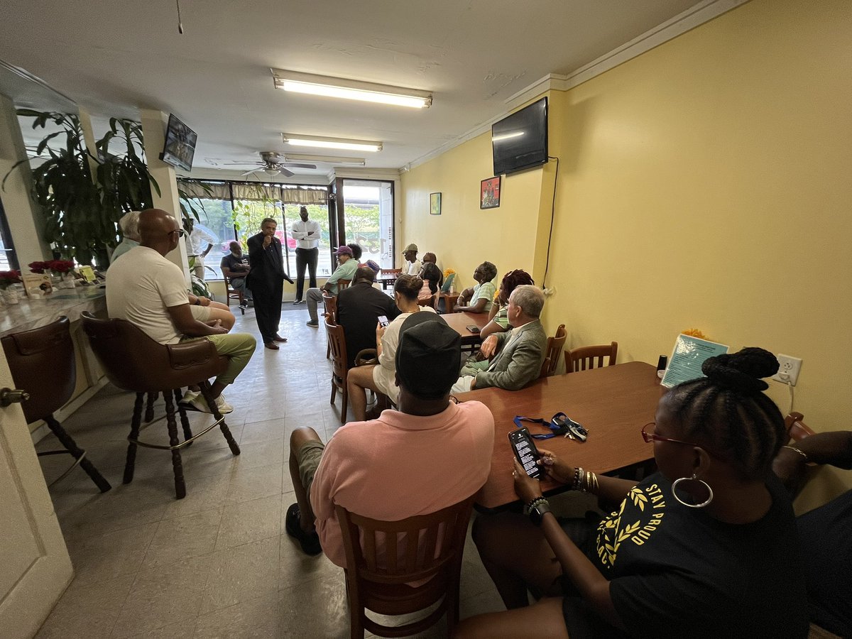 BrownforSC's tweet image. I had a great time connecting with folks in Georgetown and Pawleys Island yesterday. South Carolinians deserve a Senator who shows up, listens, and fights for them. In a moment like this, we need a fighter—and I’m ready to be that fighter for you.