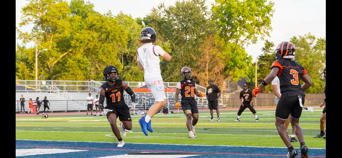 HartleyFootball's tweet image. Go Hawks!