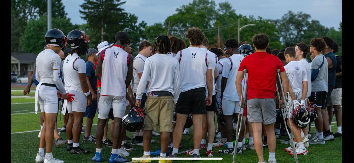 HartleyFootball's tweet image. Go Hawks!