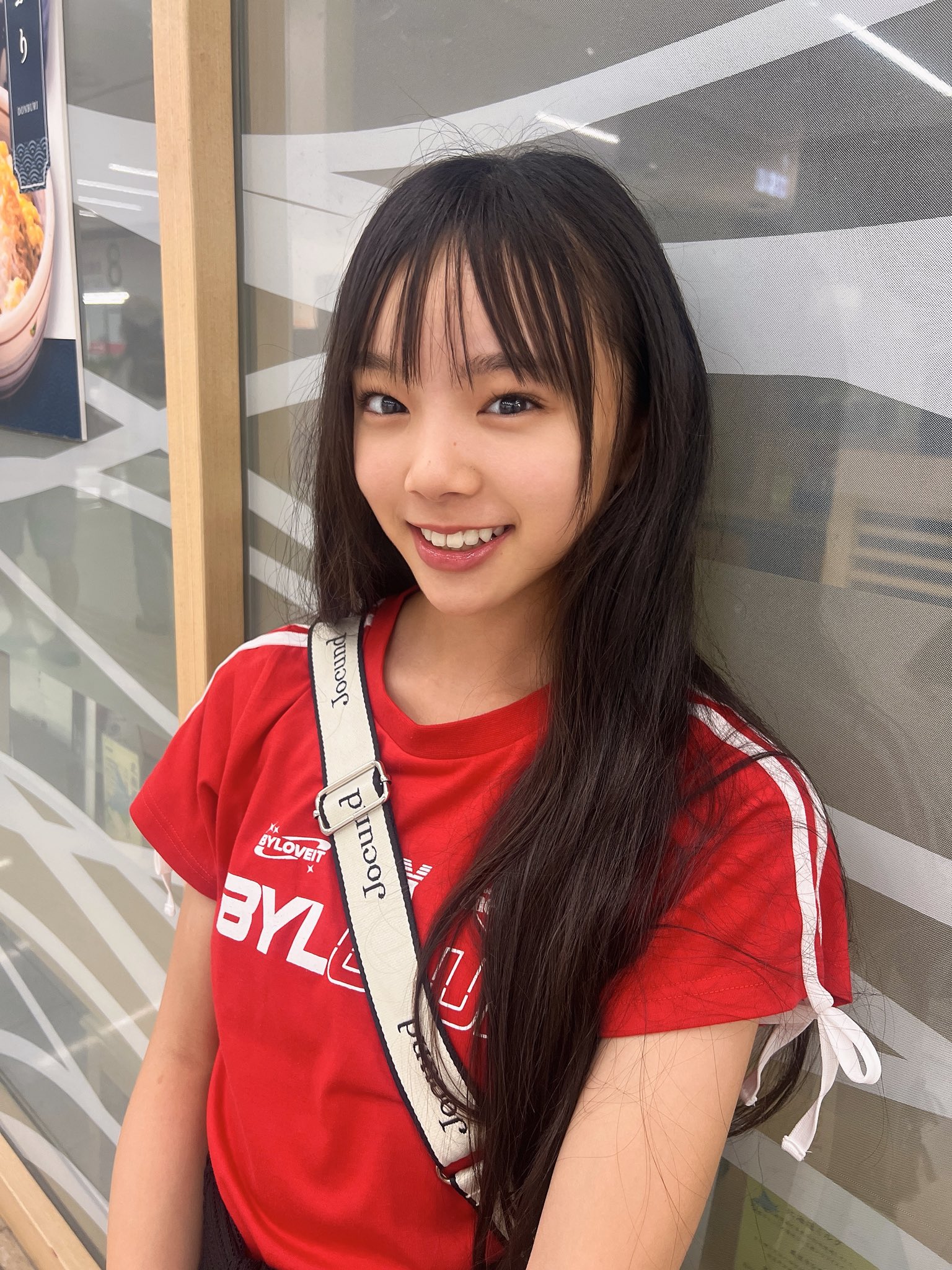 B2 サイズ 【 石田ゆり子 】等身大 風 大判 ポスター 超大判