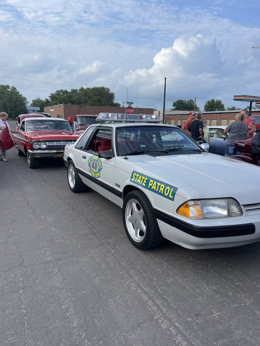 We’re lined up and ready to roll for Cruise Night in Chillicothe! The 1988 Mustang is turning heads and sparking great conversations. #CruiseNight #CommunityEngagement