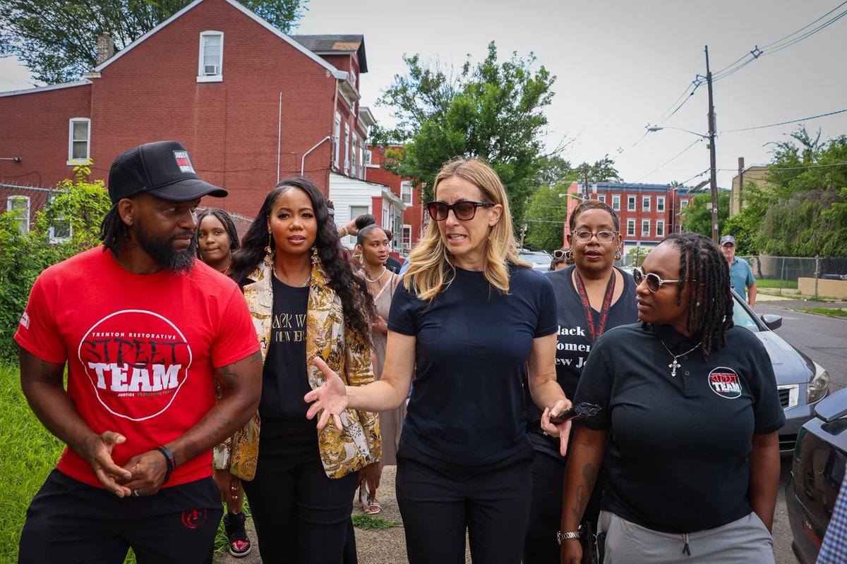MikieSherrill's tweet image. Trenton's innovation and industry helped build New Jersey — but its residents are too often left behind.
I talked to Trentonians today about my administration’s plans to revitalize housing, promote public safety and take on gun violence, and invest in programs that prepare…