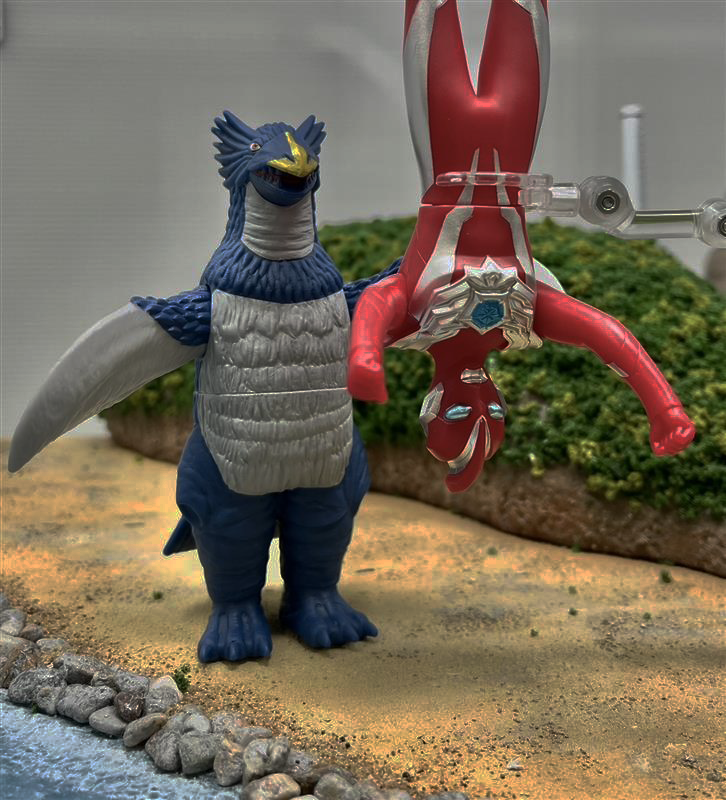 bandai_ultratoy's tweet image. ▼▼本日7/19(土)発売📢▼▼
今週の #ウルトラマンオメガ で登場した「無重力怪獣 ペグノス」が早速ウルトラ怪獣 #ソフビ で登場!
オメガと空中を自由に滑空するペグノスとの、迫力のバトルシーンを再現しよう🔥
大きな翼でボリュームも満点!✨
詳しくは #ウルトラマン おもちゃWEBをチェック👇…