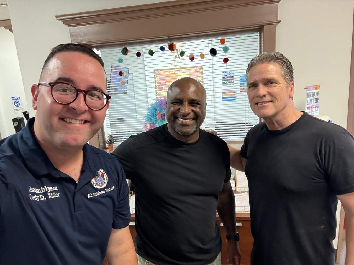 Cody_D_Miller's tweet image. Dan and I had a great night at the Senior BBQ in Gloucester Township! It was a pleasure meeting so many wonderful residents—and even better, we had the chance to help serve food alongside Mayor Mayer, Councilwoman Albright Troxell, Councilwoman Grace, and Councilman Castro.…