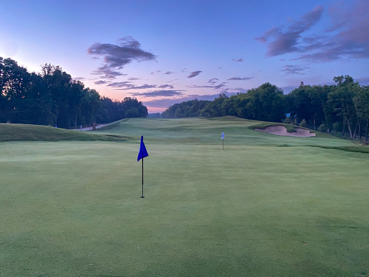 RileyJohnsGolf's tweet image. A few more photos from @stcharleswpg newest hang out and practice oasis - The Sitwell