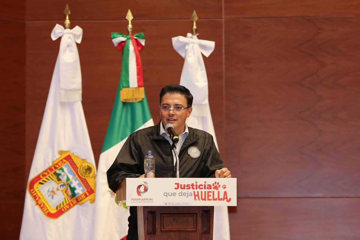 PJEdomex's tweet image. #Comunicado📄
“Justicia que deja Huella” reafirma vocación social del PJEdomex
● La Gobernadora Delfina Gómez Álvarez indicó que el Poder Judicial hace posible este ejemplo que indudablemente van a tener que retomar los poderes Ejecutivo y Legislativo.
● Se convirtió en…