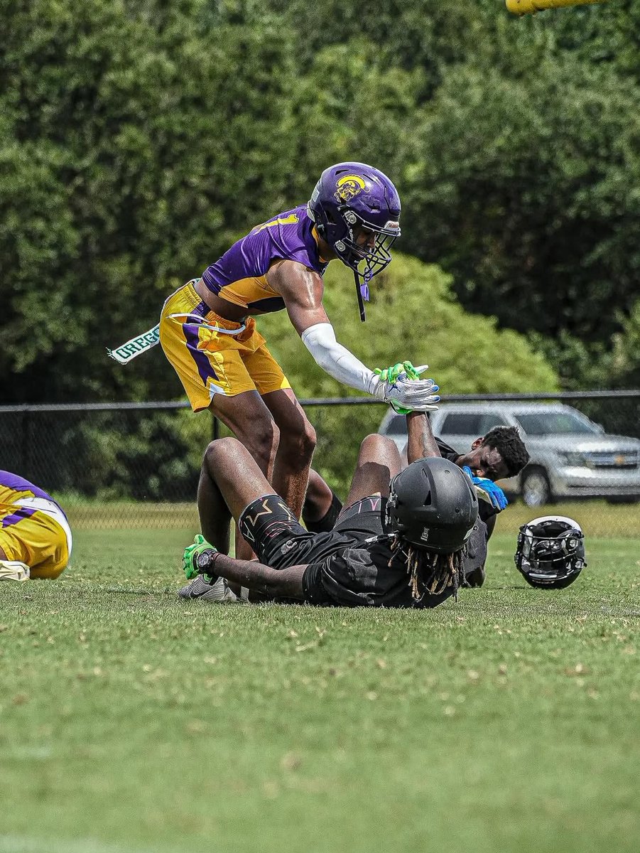 EdrickWilliamss's tweet image. Last ride 💜