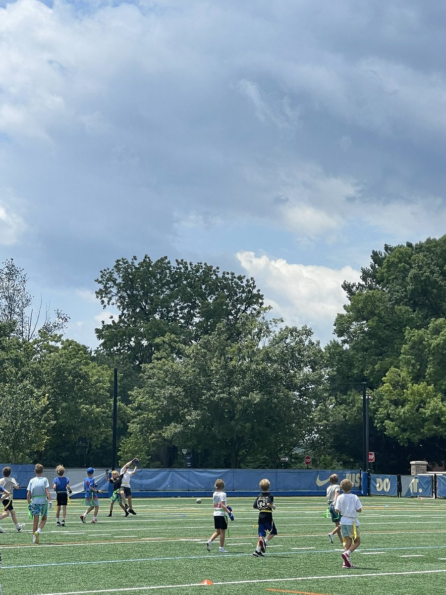 CoachRichHolzer's tweet image. Well thats a wrap 65 campers for week #3 of the @TouchdownDons camp. I think the kids had a blast. Look forward to having everyone back next year. We will be adding a skills camp and quarterback camp next summer.