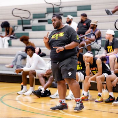 DeAndre Evans (@the_coach_dre) on Twitter photo #NewProfilePic #NewProfilePic