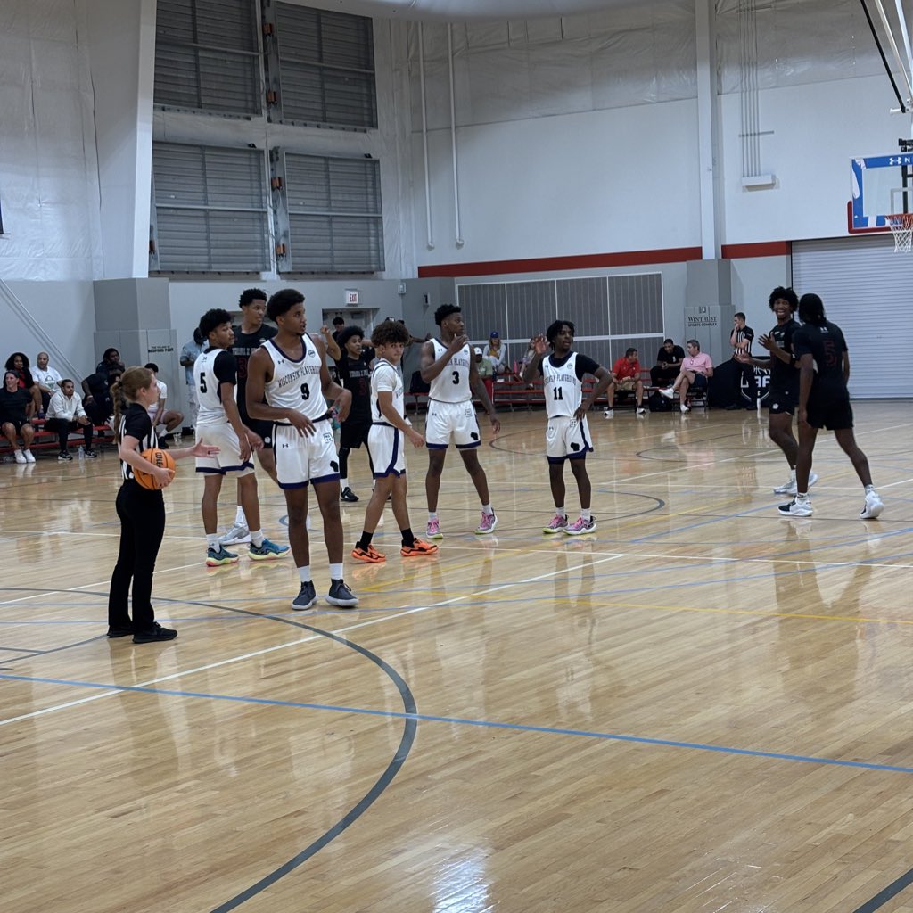 ScoutNSuit's tweet image. Chicago for @UANextBHoops championship