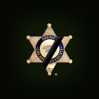 SacPolice's tweet image. Such a tragic past two days for law enforcement here in California. 

Our hearts go out to the loved ones of Parole Agent Byrd and the entire @CDCRCareers family. Agent Byrd was senselessly murdered yesterday in Oakland, CA. 

Additionally, we are mourning the loss of three…