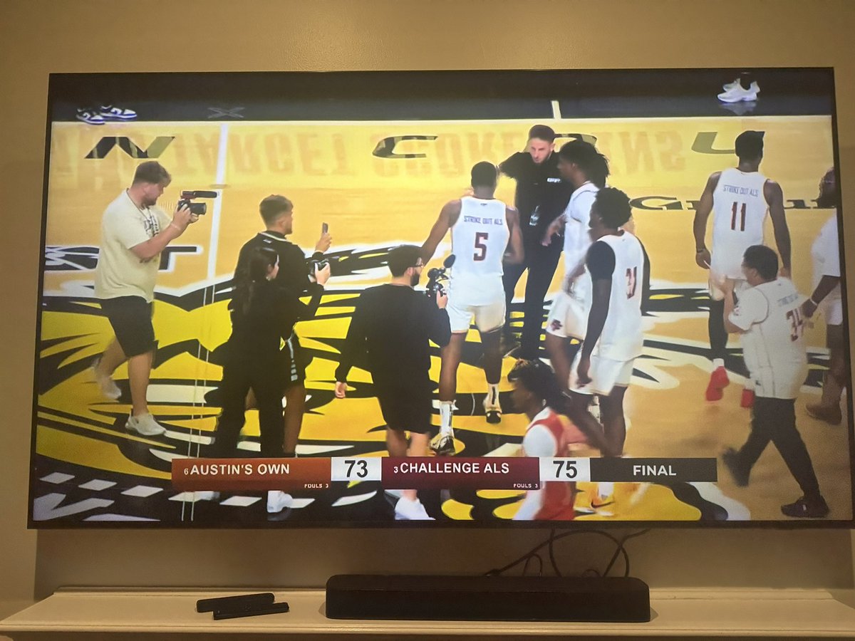 joshchambersUMD's tweet image. LFG!!! 👏🏼👏🏼@chambershoops @TMchallengeALS
Way to fight! 🥊