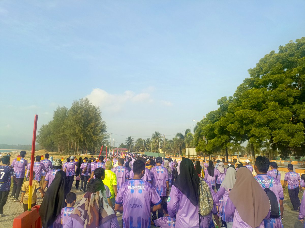 SerapHolmes's tweet photo. Beach walk 2025.#HariSihatSeDungun https://t.co/svjwljGb3y