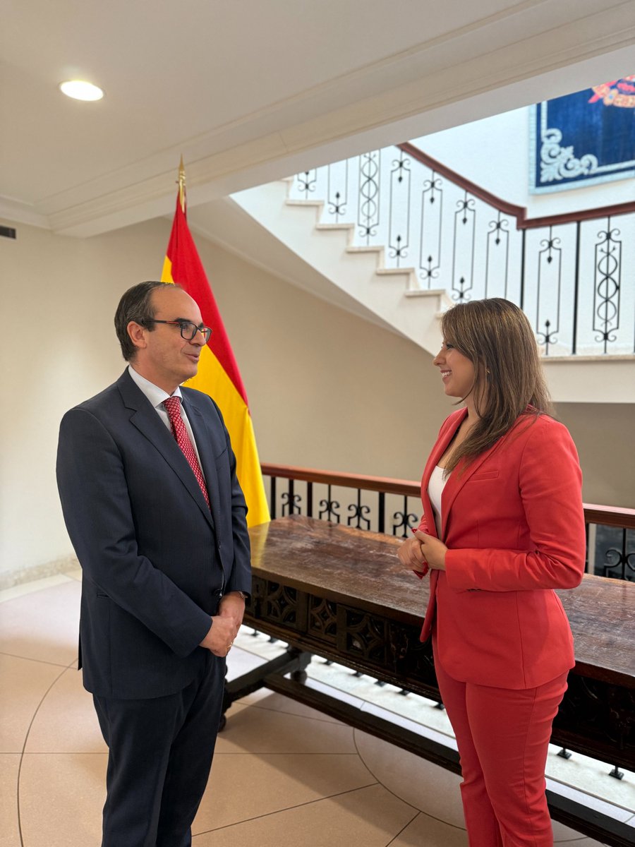 SandraCobena_'s tweet image. Did you know that over 1.7 million people in Canada speak Spanish? This vibrant and growing community includes Canadians of Hispanic heritage and those who’ve embraced Spanish as a second -or third-language.
Right here in Newmarket and Aurora, both municipalities have officially…