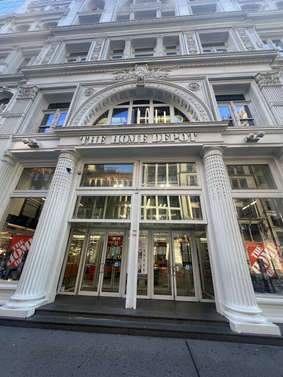 repkord's tweet image. Cruising around NYC with @DubMFG this afternoon and came across the most urban @HomeDepot of all time. 🤣
