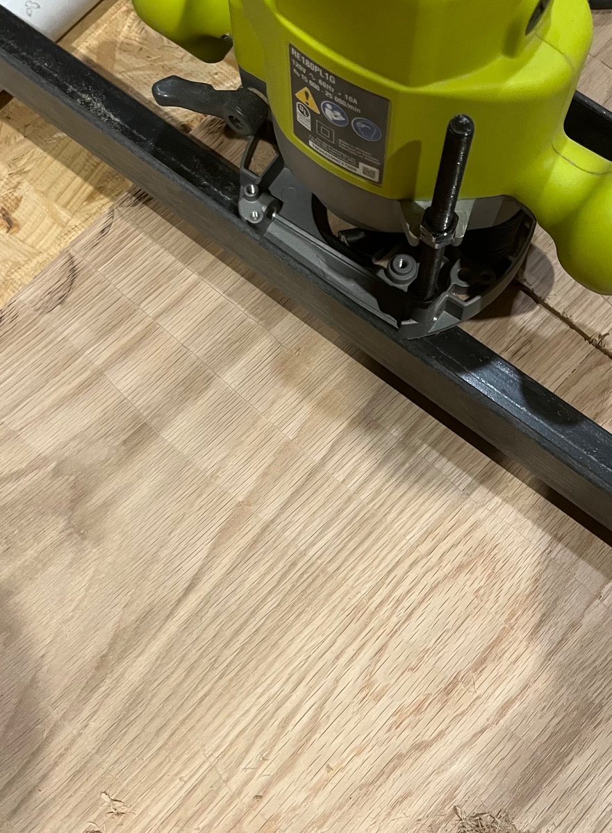 Gallo_Woodworks's tweet image. Really happy with how my flattening jig is working!