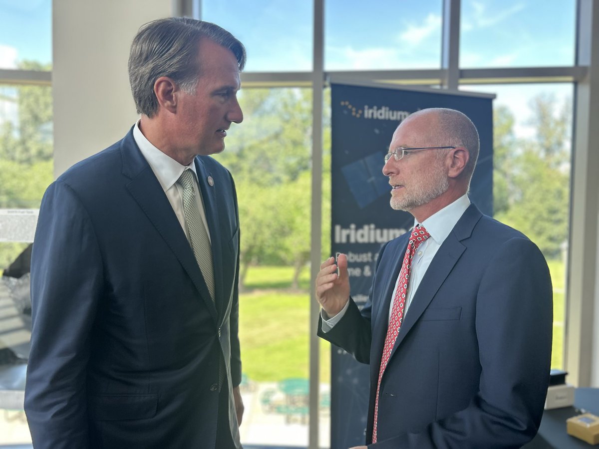 BrendanCarrFCC's tweet image. America’s space economy is growing again, including right here in Virginia. 🚀
Great to join Governor Youngkin on a visit to one of the U.S. businesses helping the country lead the way into the Final Frontier. @GovernorVA