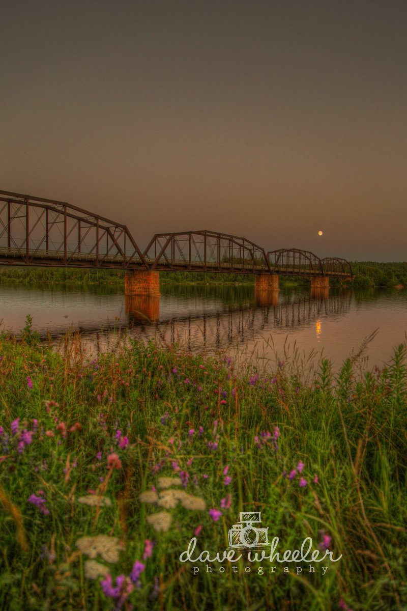 The moon over the trestle Bishop’s Falls, NL. <a href="/EddieSheerr/">Eddie Sheerr</a> <a href="/NLtweets/">NewfoundlandLabrador</a> <a href="/DiscoverNL/">Dadrithio</a>