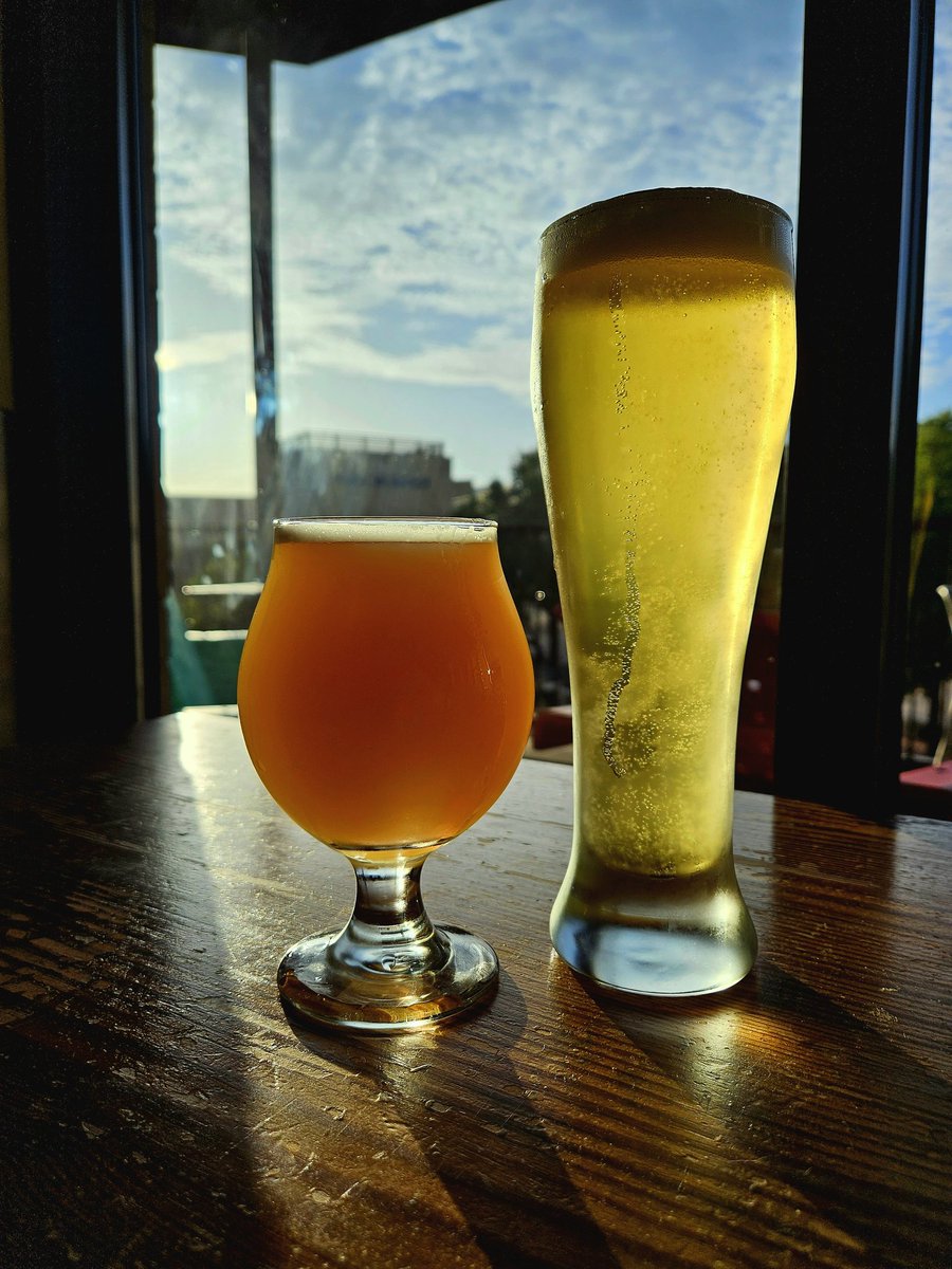 JohanBBT's tweet photo. @WholeFoods #BeeCave Enjoyed @TurningPointbco Triple IPA and Sun Chaser honey wheat by @BigCountryBrew Prodigal Pils @meanwhilebeer and Amber lager @ZilkerBeer cheers to #Friday y'all @abuddyofmine @ephoustonbill @cedarflats @gonochad @CarlosSato9 @impopsy @qblacklock @CATbrew13 https://t.co/BMlzWXTAZO