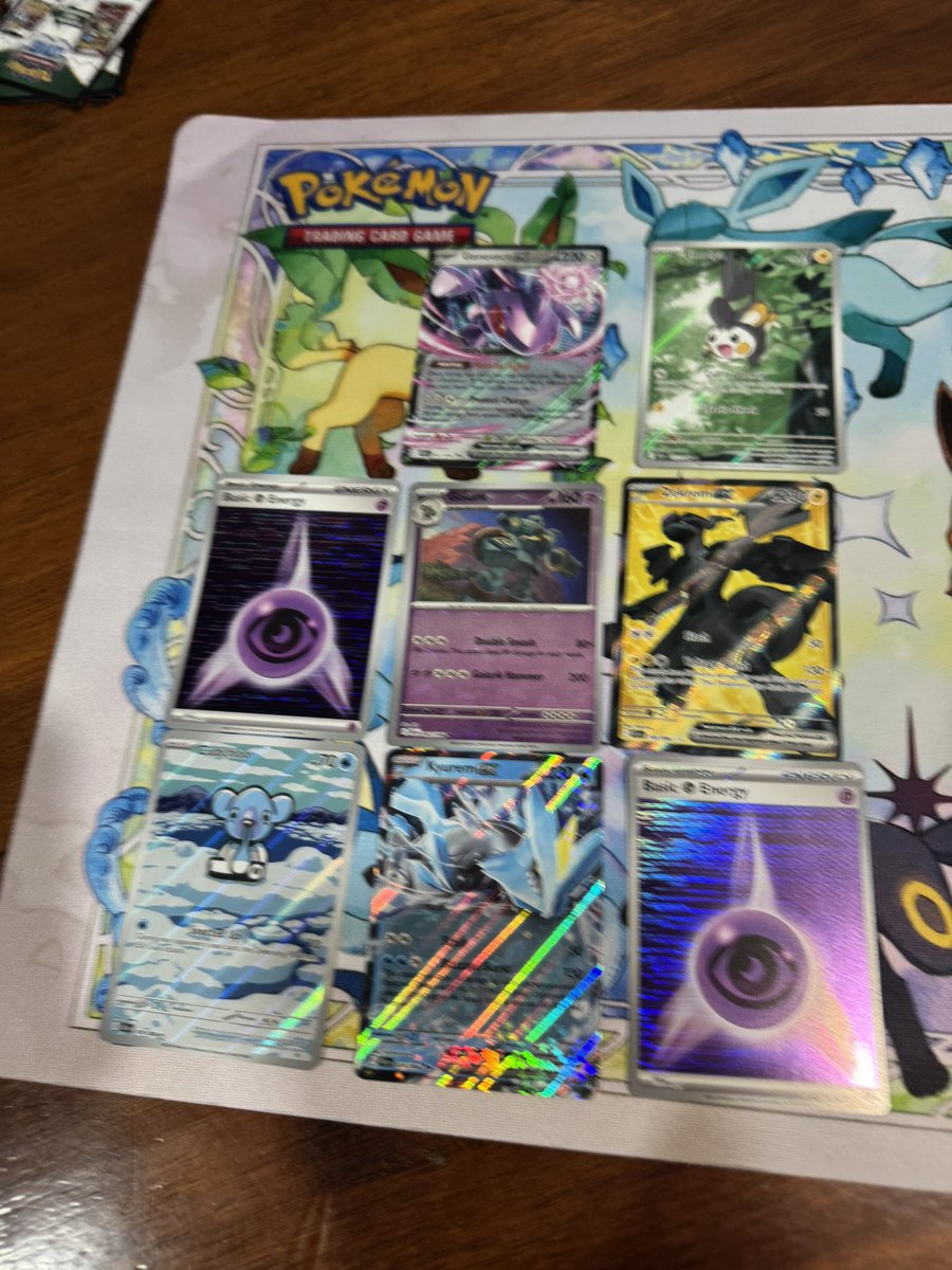 MissJelli_'s tweet image. 1 white flare etb and 2 black bolt etb pulls :) not bad