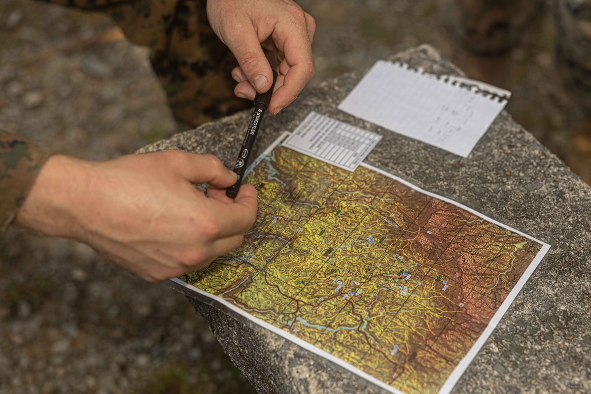 PacificMarines's tweet image. #PacificMarines with @3rdMLG and @1stMAW_Marines headed to the Jungle Warfare Training Center in Camp Gonsalves, #Okinawa, #Japan to sharpen their skills in a harsh, unfamiliar environment, June 24, 2025.
📸: Lance Cpl. Weston Brown | @USMC
#ReadyAndCapable #AnyClimeAndPlace