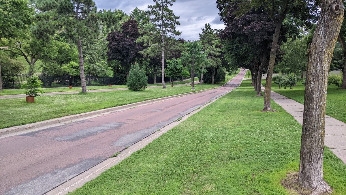 Cory_Haala's tweet image. #NewDealMinneapolis where the WPA magic happened:
* Lyndale Farmstead: where park equipment was built! 3 bldgs all gone; stucco walls + gymnastics equipment remain
* Kings Hwy: curbs
* Lyndale Park: tool shed, grading
* Nicollet Field: sod, park prgms
29.76(!) mi
Next: 🅰️🦅