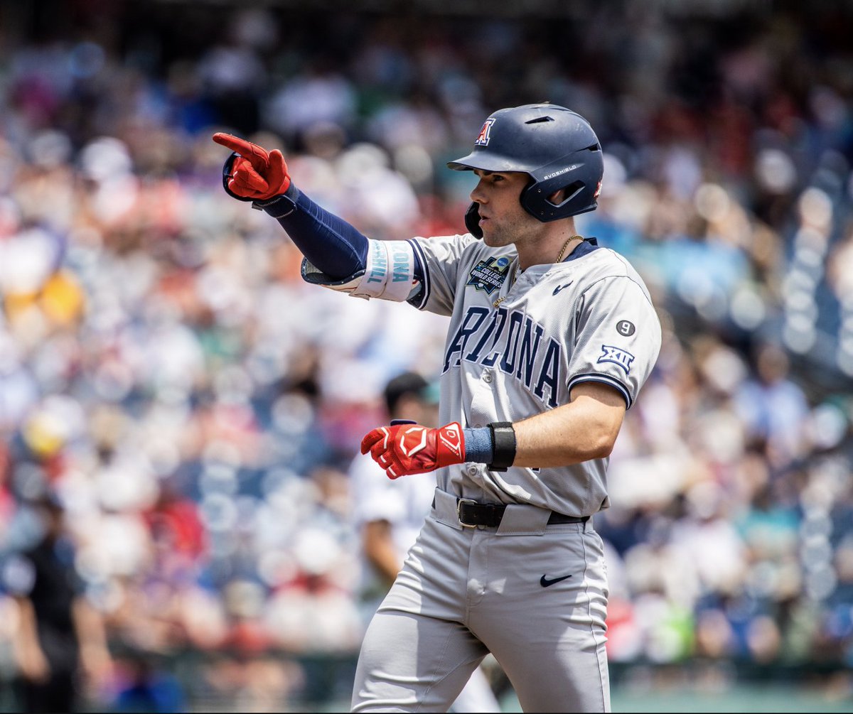 AZStatCats's tweet image. Congratulations to Brendan Summerhill on being drafted by the Tampa Bay Rays 💪

In his 3⃣ seasons at Arizona:
.323/.424/.535 😮‍💨
59 XBH, .411 wOBA, 139 wRC+
59.9% HH%, 83.9% Contact%, 24.4% LD%
14.3% K%, 14.6% BB% 🤯

All top 8⃣ numbers in that stretch 🫡

Elite Bat, Elite Speed,…