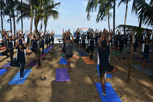 IN_EasternFleet's tweet image. #SportySaturday!
"All work and no play makes Jack a dull boy!"
#SportySaturday Challenge: Hello India! Let's inspire each other to embrace fitness.
Take a photo or video of yourself doing something active until next Saturday and tag us @IN_EasternFleet.
#GetActive…