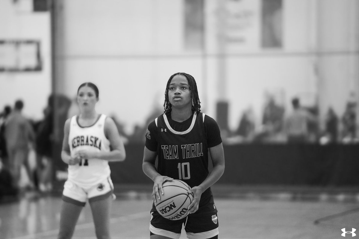 TeamThrill_Gbb's tweet image. Day 1 candid 📸 @UANextGHoops #teamthrillgirls