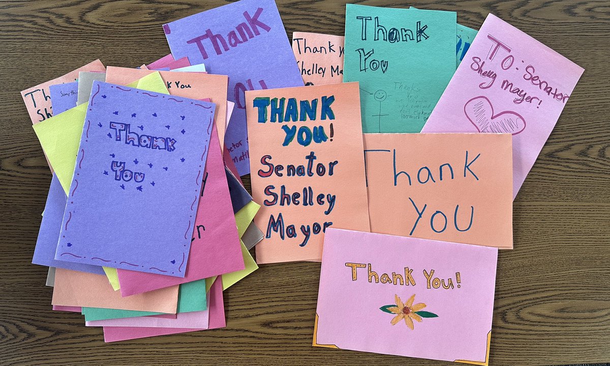 ShelleyBMayer's tweet image. Delighted to come to my office today to such wonderful handmade thank you cards from White Plains students that I had the pleasure of speaking with this week! It is my honor to visit schools and programs to talk to young people about our state, my job, and to hear their ideas.