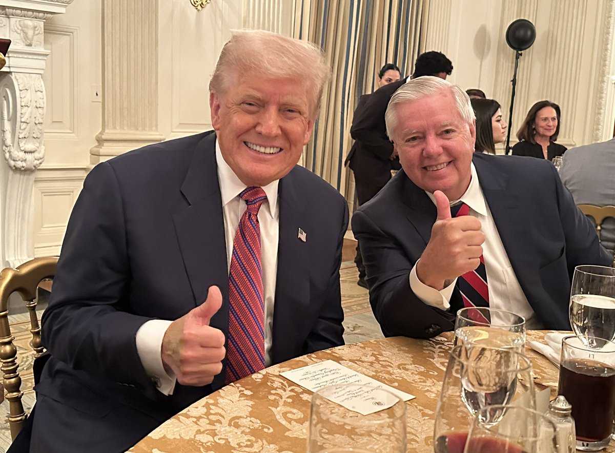 LindseyGrahamSC's tweet image. I really enjoyed dinner this evening at the White House with President @realDonaldTrump and my Republican Senate colleagues, celebrating the passage of the One Big Beautiful Bill and so many other accomplishments in the historic first six months of this administration.
Mr.…