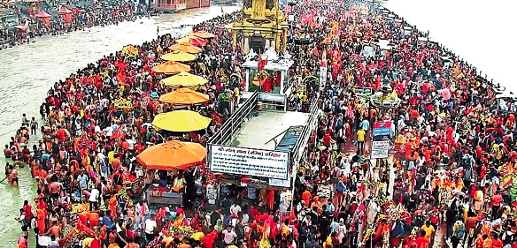 cmsuntehain's tweet photo. 🚫 No Entry for Heavy Vehicles as Second Phase of Kanwar Mela Begins 🚩 | Devotion Meets Discipline on the Roads 🙏🚛
#KanwarMela2025 #TrafficAlert #NoEntry #UttarakhandUpdates #DevotionalJourney #Kanwariyas #DhamiSarkar #SpiritualIndia #HolyYatra #RoadSafety https://t.co/3UWz2k4VSp