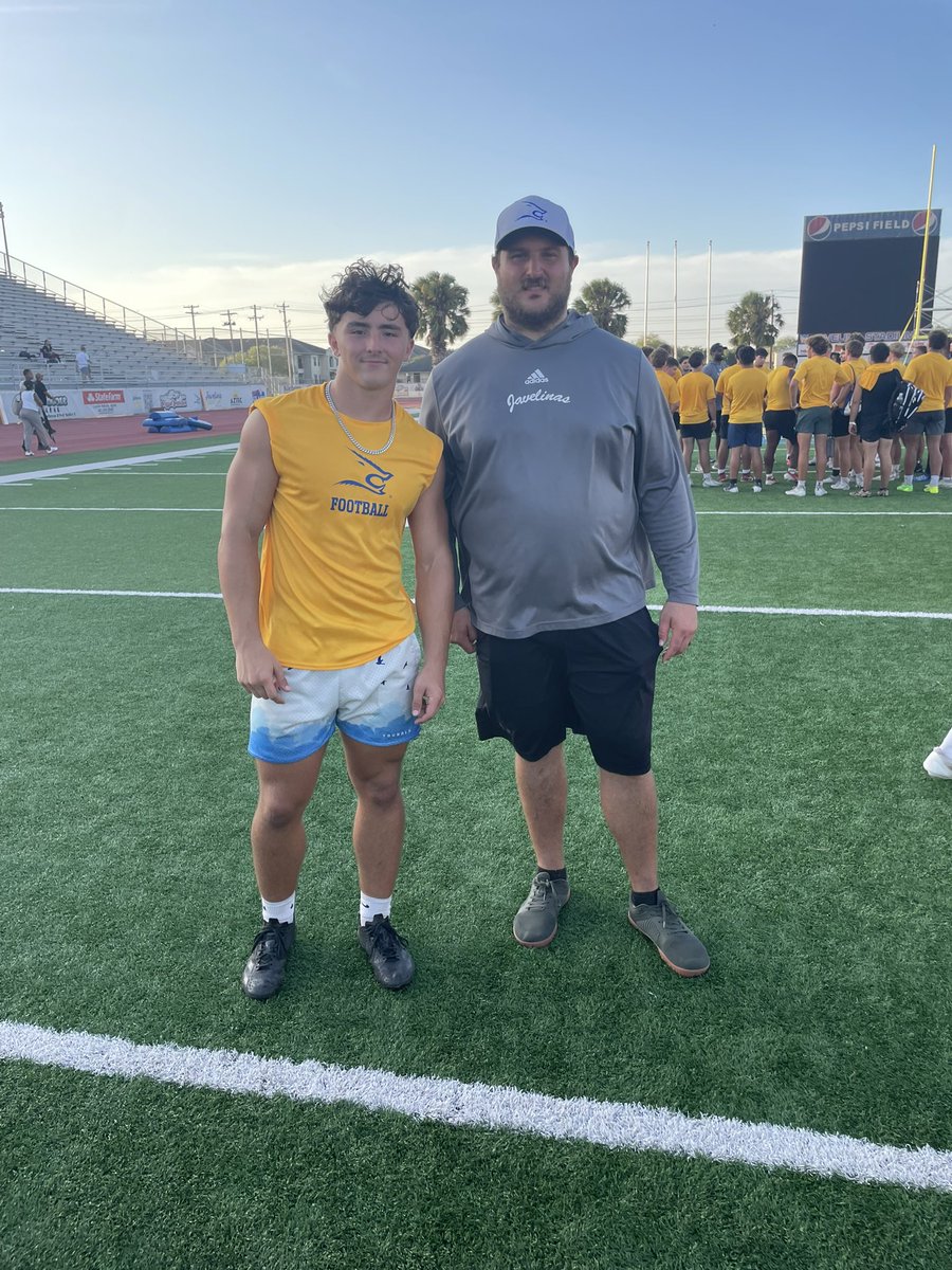 SamuelSmith_FB's tweet image. Had a good time @JavelinaFB This evening thank you @_Coach_Morris for your time!
