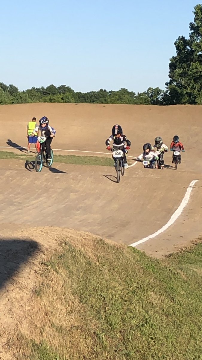 GaryJPatterson's tweet image. I’ve announced horse races, car races, boat races, dog races, hockey, baseball, football but tonight I announced BMX bike racing for the first time! Very faced paced and lots of fun…