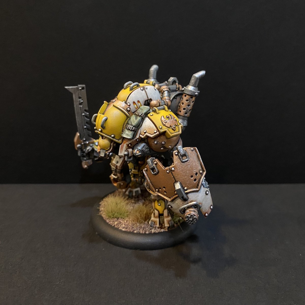 OrosWu's tweet photo. Valiant, Cygnar Gravediggers Heavy Warjack
This time in yellow.
#warmachine #warmachinehordes #warmahordes #privateerpress #steamforgedgames #cygnar #gravediggers #ウォーマシン #ウォーマシンMK4 https://t.co/dbphBcLneb