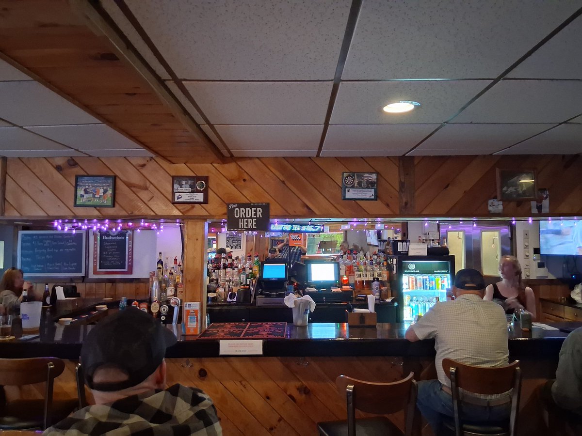 TheDailyCowman's tweet image. Vacation drunj insights
No matter where you go in the USA
If you go into a bar/tavern
And they have a jukebox or internet jukebox
If they have Waylon Jennings and Motley Crue as selections
Saint Larry is going to make new friends
Syracuse New York