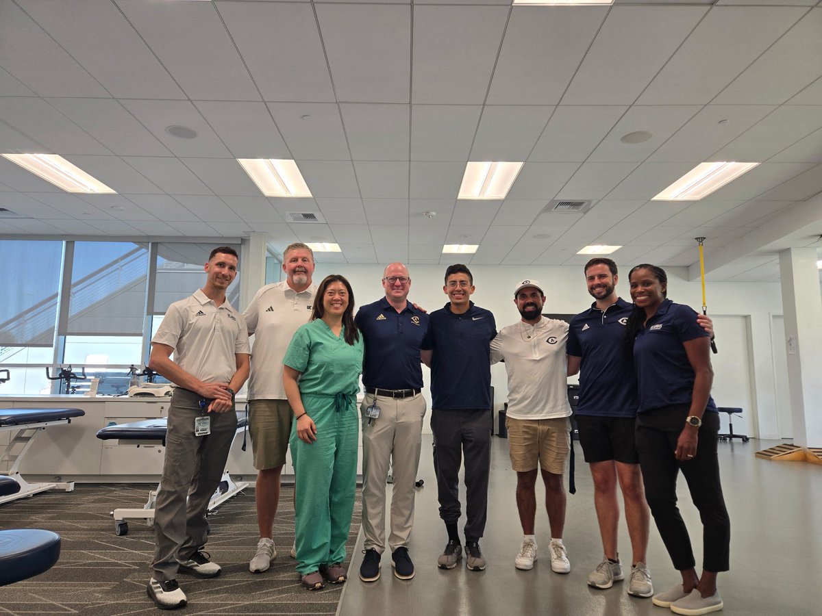 BrianNortonATC's tweet image. Great collaboration this afternoon with @UCDavisFire on our emergency management procedures for @UCDfootball #EmergencyPreparedness #GoAgs #Shredville