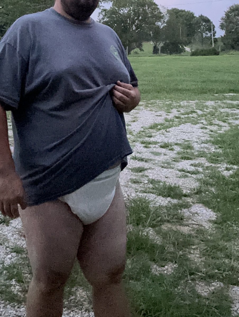 CreedMathan's tweet image. Perks of living in the middle of BFE. No pants needed