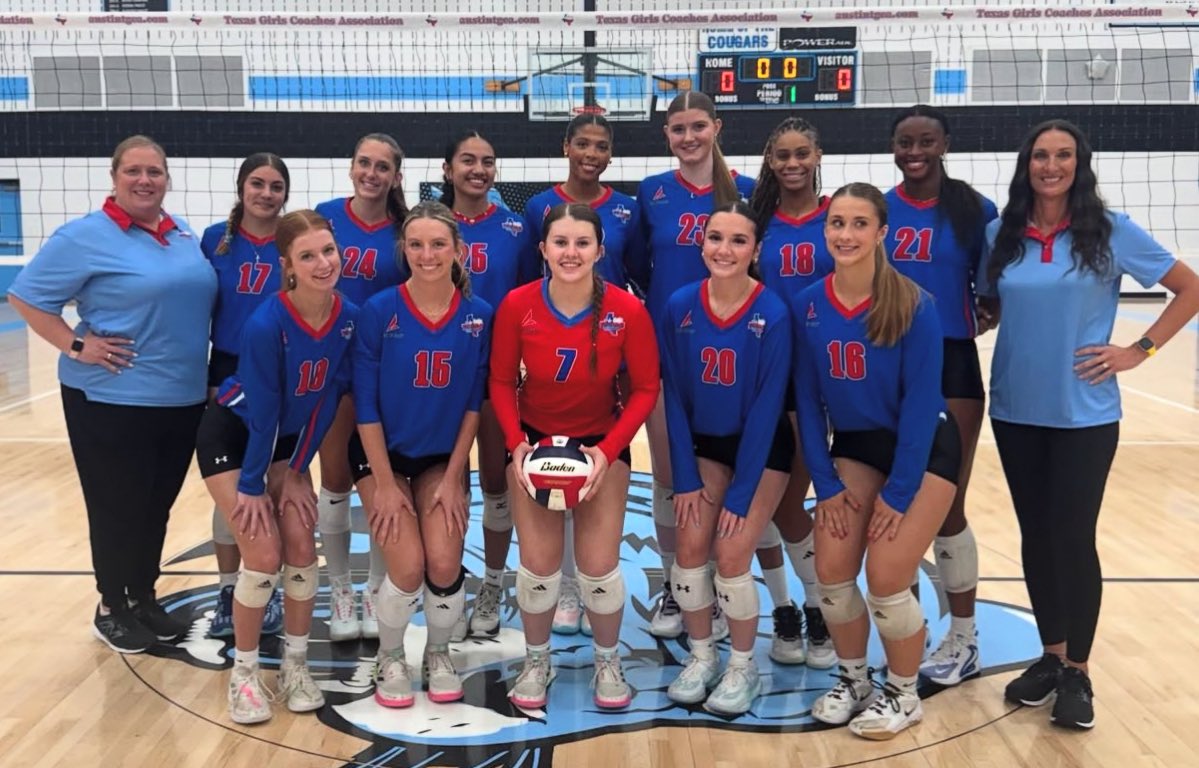 grandoaksvb's tweet image. Senior @hallethompson08 represented GOVB so well at the TGCA All-Star game in Arlington this week, which showcased some of the top senior players in the whole state of Texas! She also had the chance to speak to the players at @SeguinVball and share her love for the game! 🧡💙