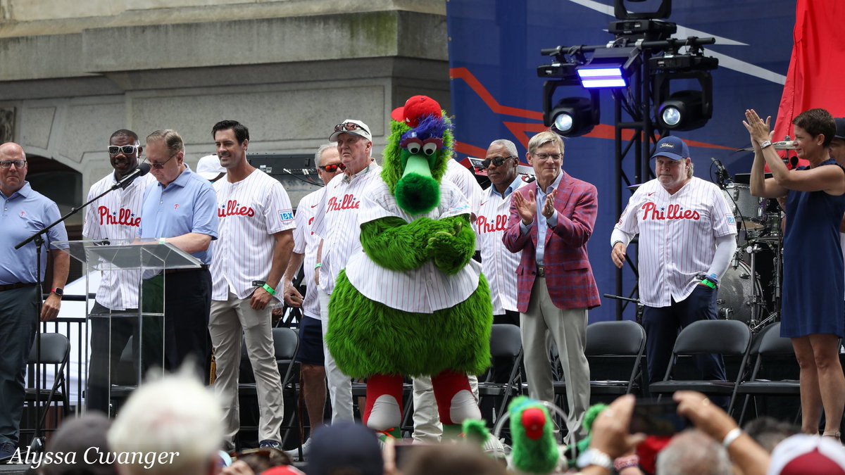 cwanger_alyssa's tweet image. A beautiful day in Philadelphia at today’s 2026 All-Star Declaration at Dilworth Park! @Phillies @PhilliesNation @6abcWeather @CecilyTynan @6abcadamjoseph @visitphilly @ccdphila @PaytonDomschke @PHLVisitorCntr @CanonUSA @PhiladelphiaGov @PhilliesBell @theroots