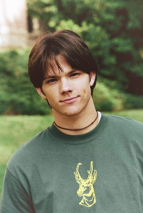 SpnTentation's tweet photo. Jared Padalecki está completando mais um ano hoje e comemorando os 43 anos de vida! 🥳

@jarpad you are an inspiration to us, we love u so much! Happy birthday! 🤍🥰 https://t.co/TGXiarOeQE