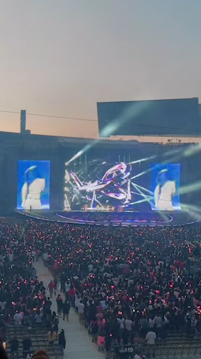 The Pink Venom performance is one of the best — absolutely amazing 😭😭