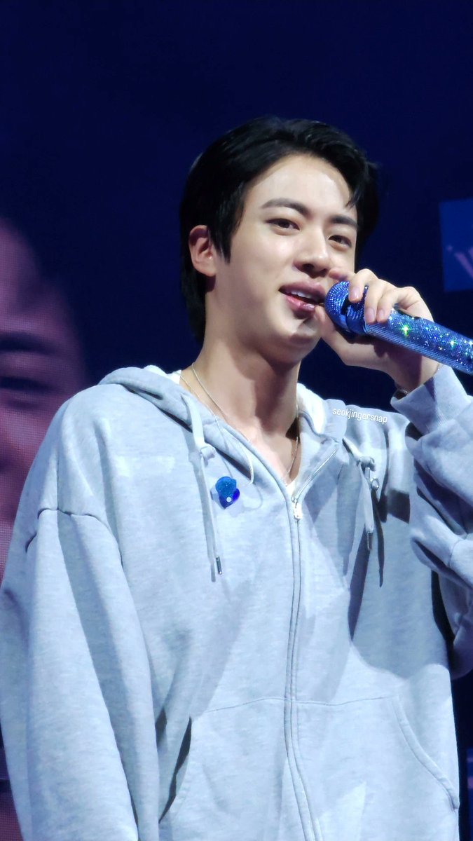 seokjingersnap's tweet photo. UNEDITED. JUST PERFECT. https://t.co/hlXsbrowGT